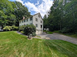 2 Nutfield Dr, Londonderry, NH 03053