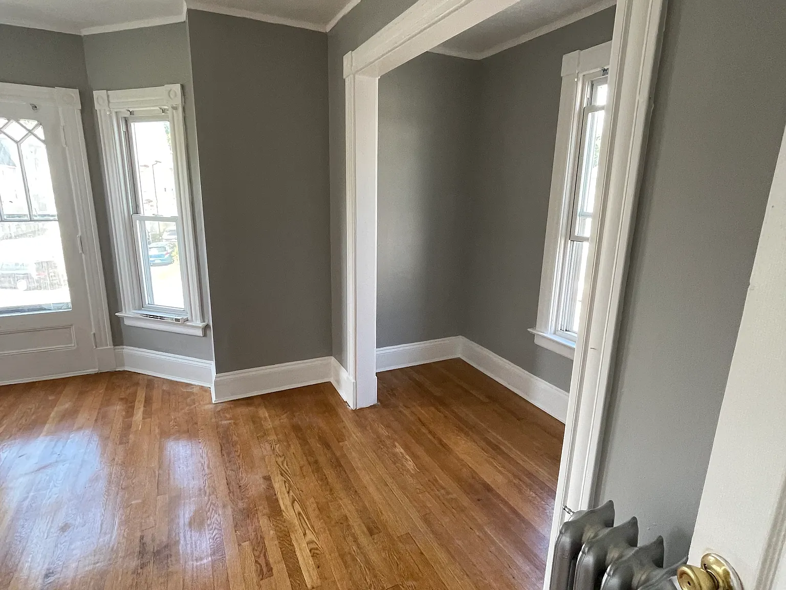 3 bed, 1000 sqft, $1,860 — Photo 3