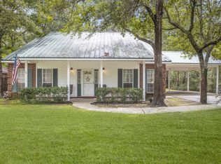 1500 Deer St, Ocean Springs, MS 39564
