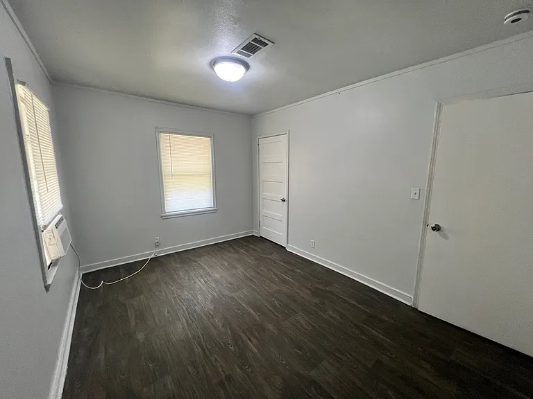 1703 Murl St — Photo 8