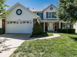 1219 Bedford Falls Ct, Ballwin, MO