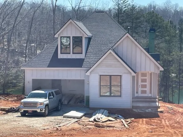 521 Rosedale Way, Seneca, SC 29672