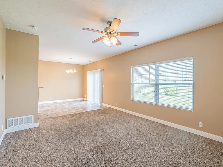 3216 King Ridge Blvd — Photo 2