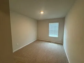 124 Rae Ct — Photo 7