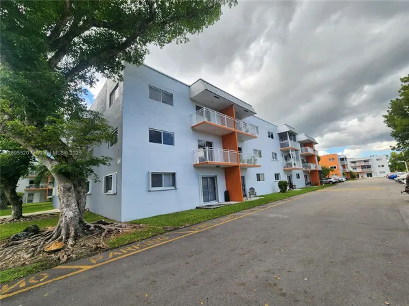 11309 SW 200th St APT 303C, Miami, FL 33157