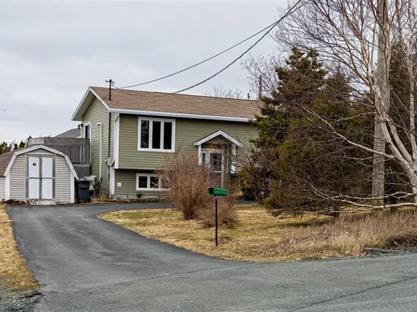 15 Greslet Place, Conception Bay South, NL A1X2L1