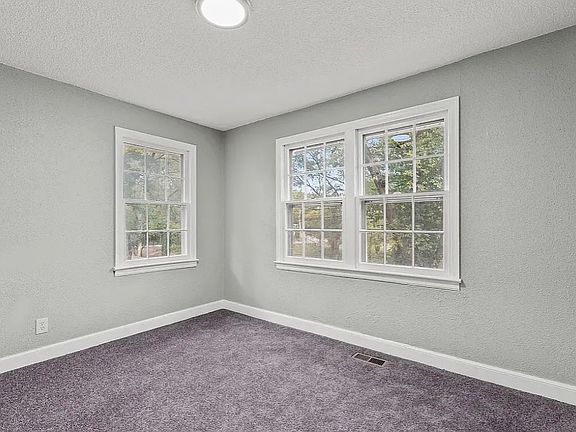 2nd image of 1829 River Dr