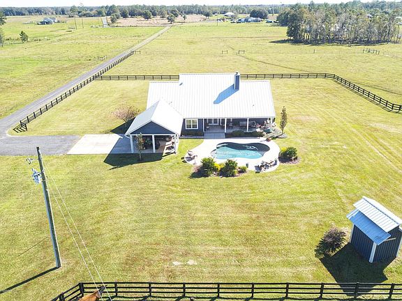 5th image of 10209 Williams Way Gln