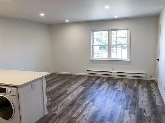 4th image of 1000 9th St APT 17