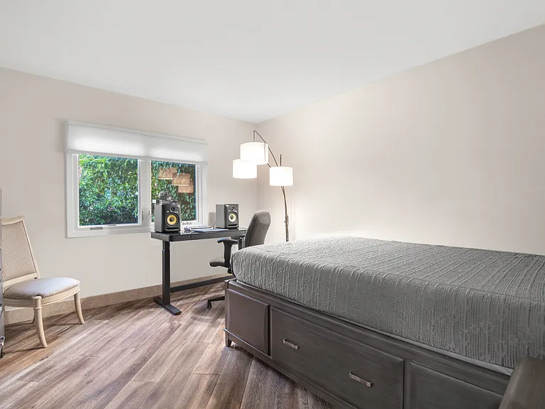 1650 Mesa Ridge Ave — Photo 33