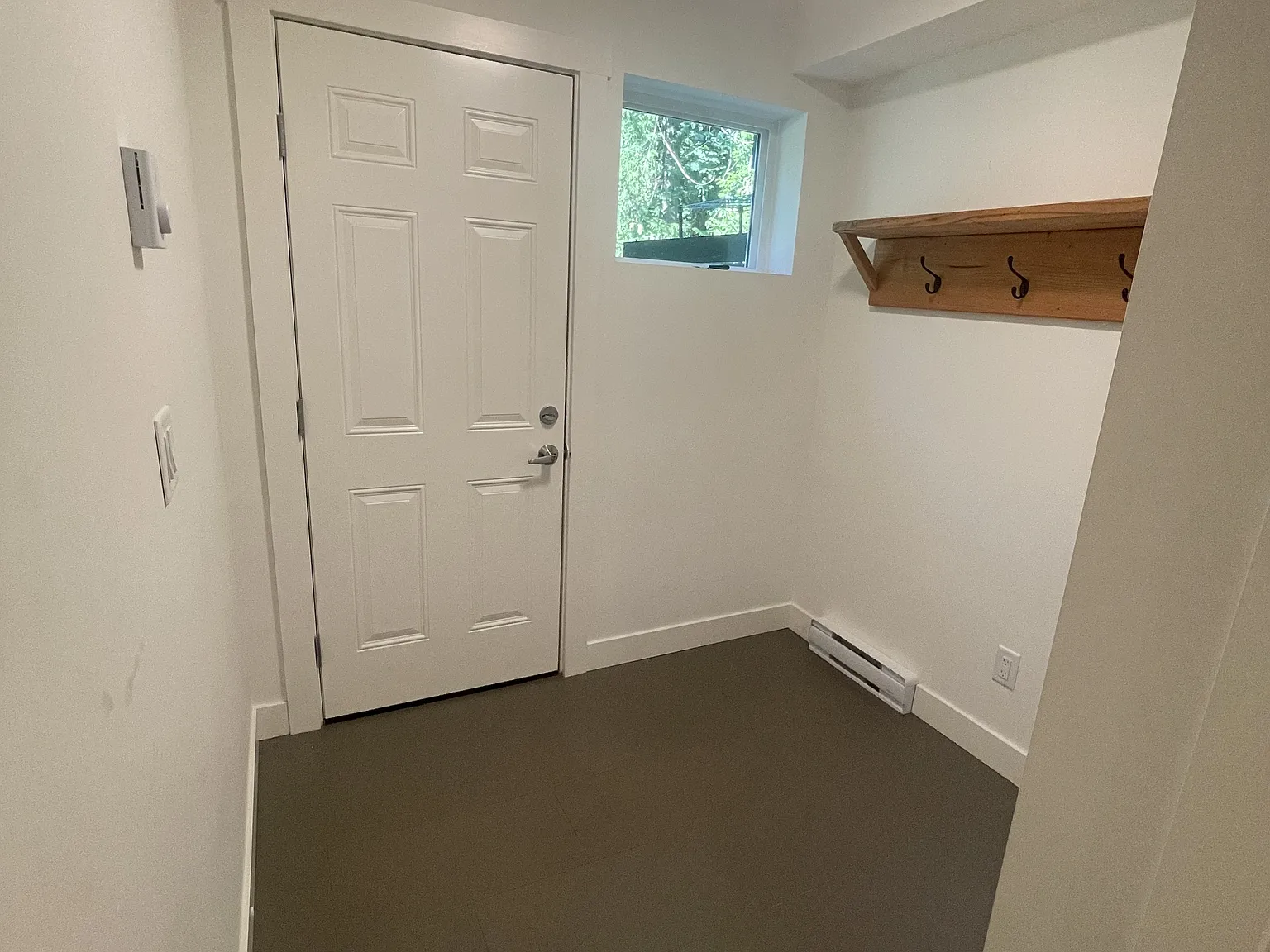 3 bed, 2.0 bath, 1500 sqft, $2,495 — Photo 4