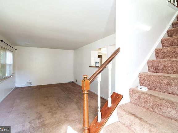 4th image of 9710 Hagel Cir Suite D