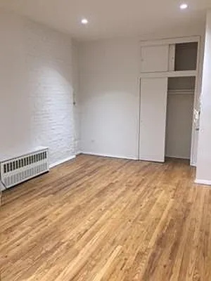 Rented by Compass | media 9