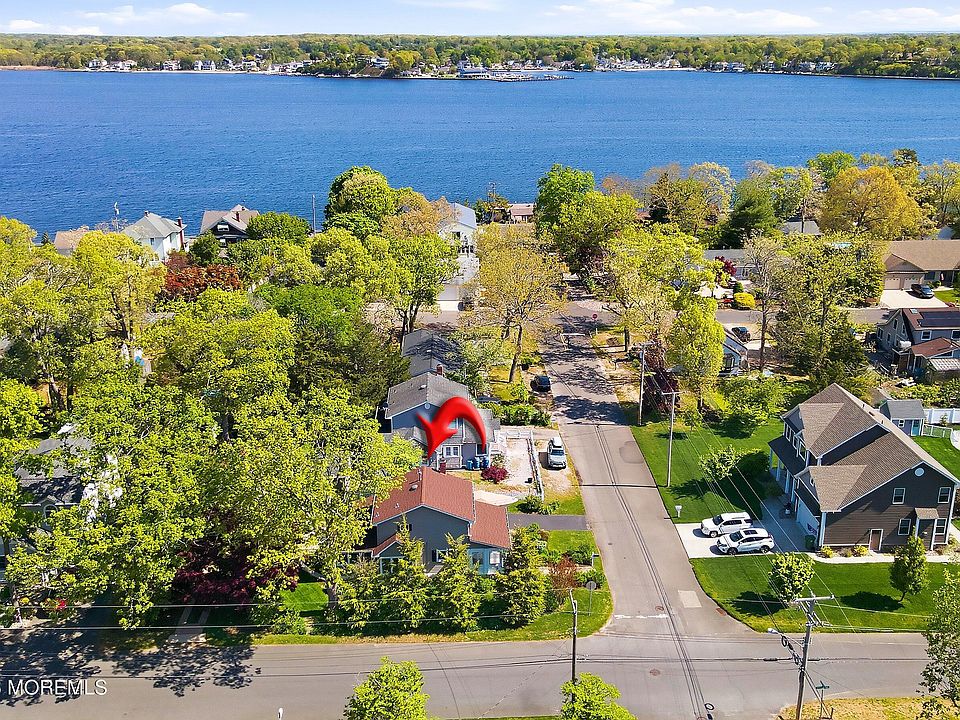 1st image of 219 Henley Avenue
