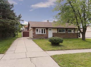 19511 S Catulpa St, Mokena, IL 60448