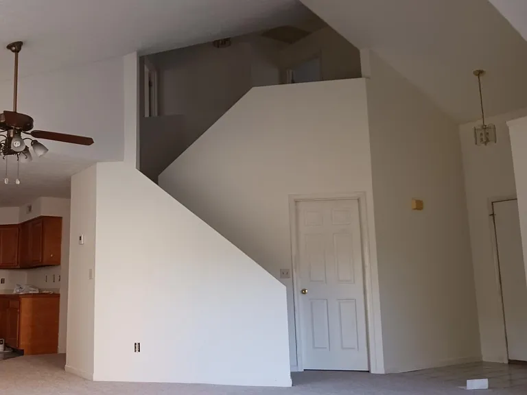 2043 Rolling Meadows Ln — Photo 5