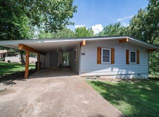 68 Winnebago Dr, Cherokee Village, AR 72529