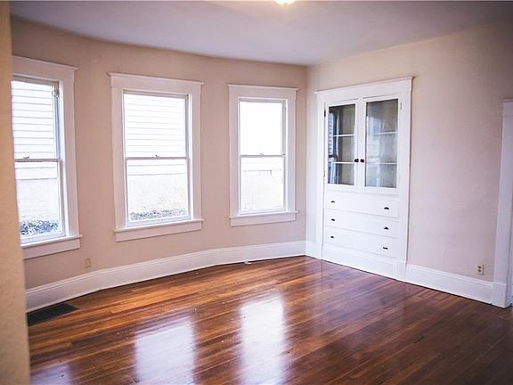 5th image of 726-728 N 23rd St