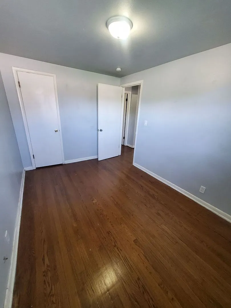 8302-8304 W Grantosa Dr. (Duplex) — Photo 2