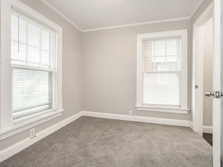 1255 Superior Ave — Photo 24