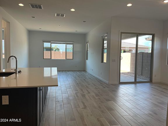 5th image of 3936 E TERREL Street