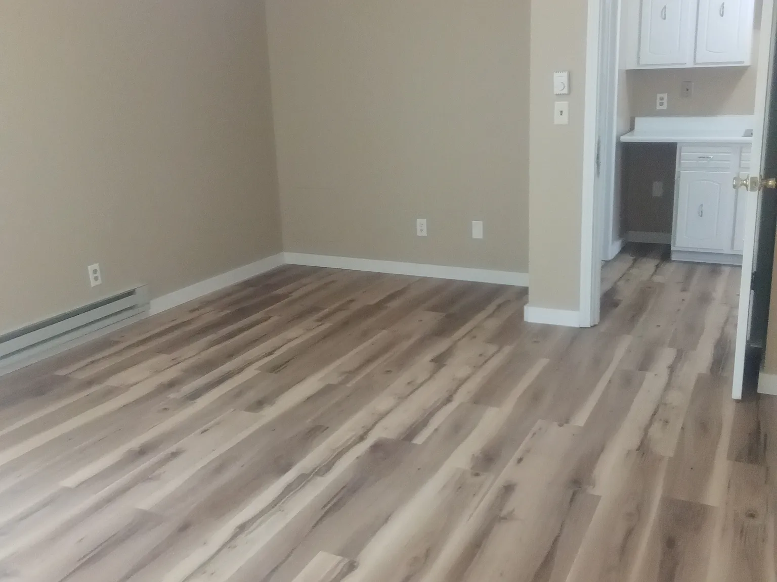 1 bed, $595 — Photo 4