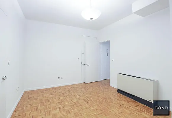 Rented by Bond New York | media 7