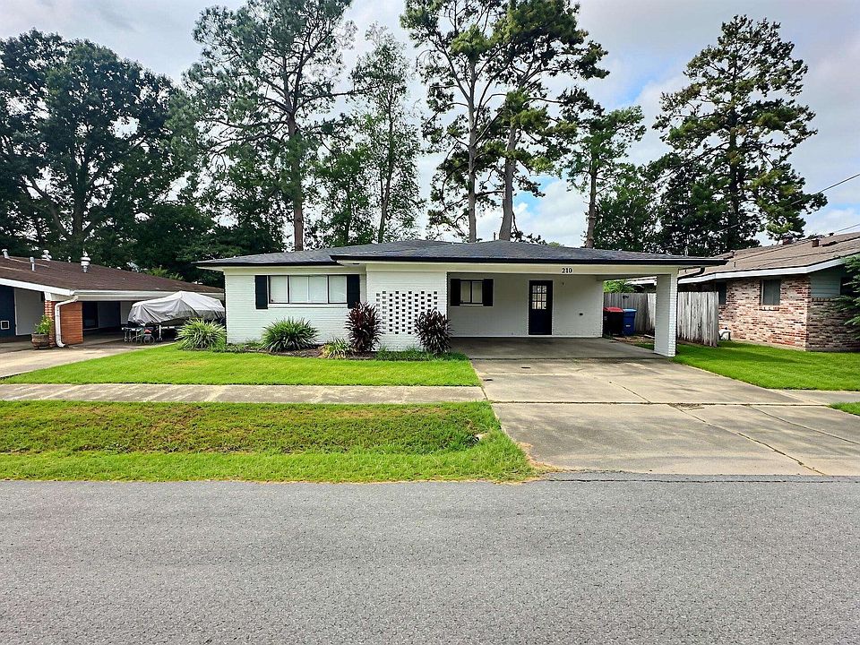 1st image of 210 Gerald Dr