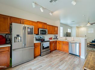 892 E Devon Rd, Gilbert, AZ 85296