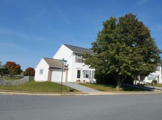 156 Chelmsford Dr, Marietta, PA 17547