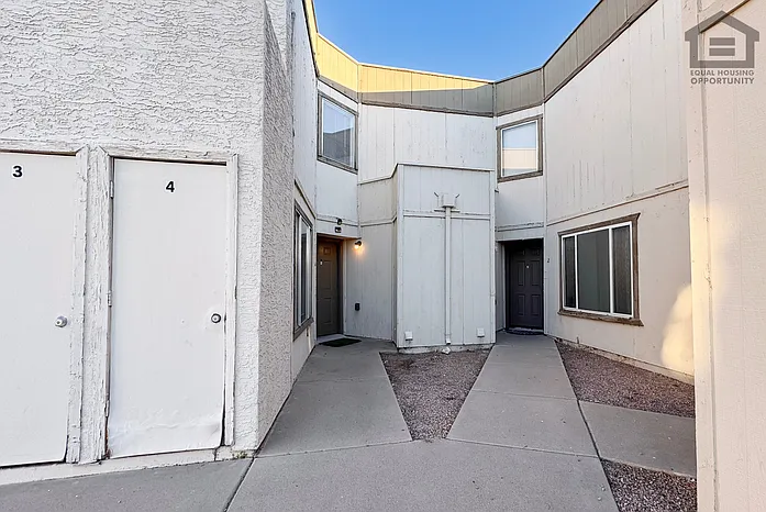 1765 E Pepper Cir #4 — Photo 4