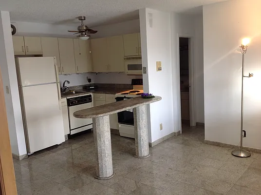 Sold by Kathi Markou, LREB | media 14