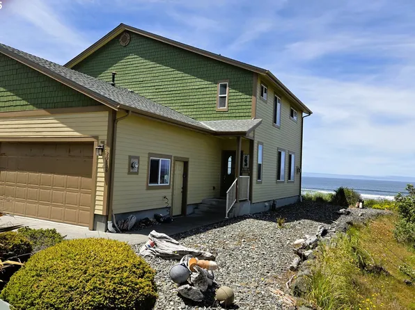 29026 Vizcaino Ct, Gold Beach, OR 97444