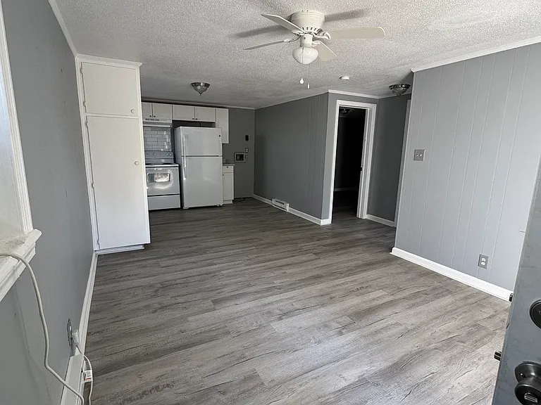 50 Mason Ct #1-4 — Photo 2