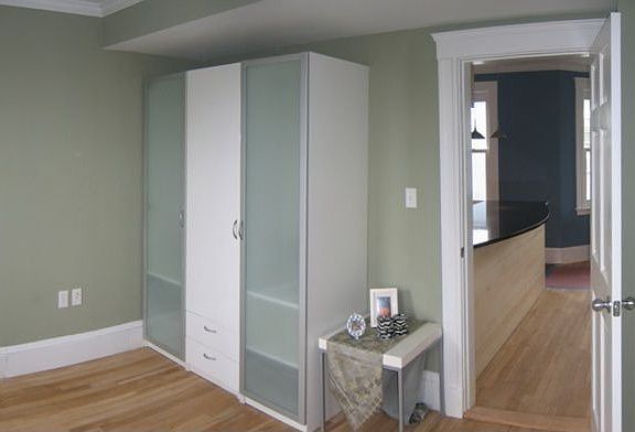 *Pics are of 3rd floor unit