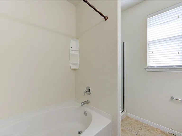 5318 Hickory Harvest Dr — Photo 40