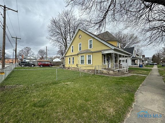 3rd image of 4021 Walker Ave