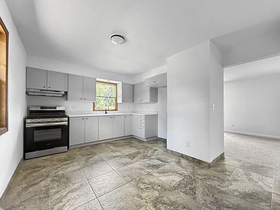 2nd image of 1624 Kentucky St