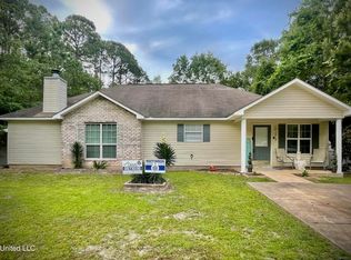 1012 Gum St, Ocean Springs, MS 39564
