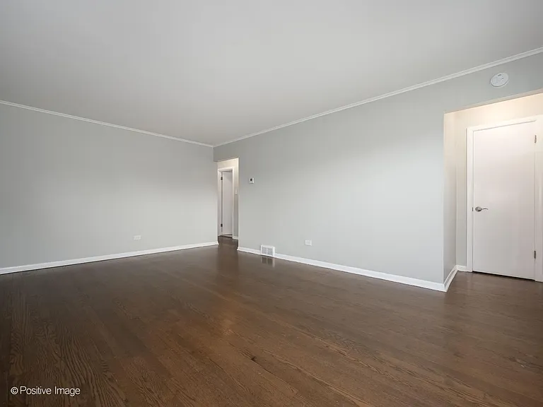 14341 Dobson Ave — Photo 9