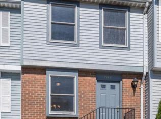 2812 S Meade St, Arlington, VA 22206