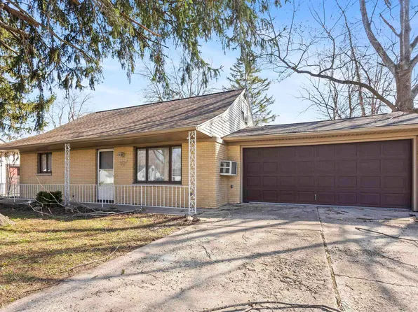 2624 Garden Park Dr, Fort Wayne, IN 46825