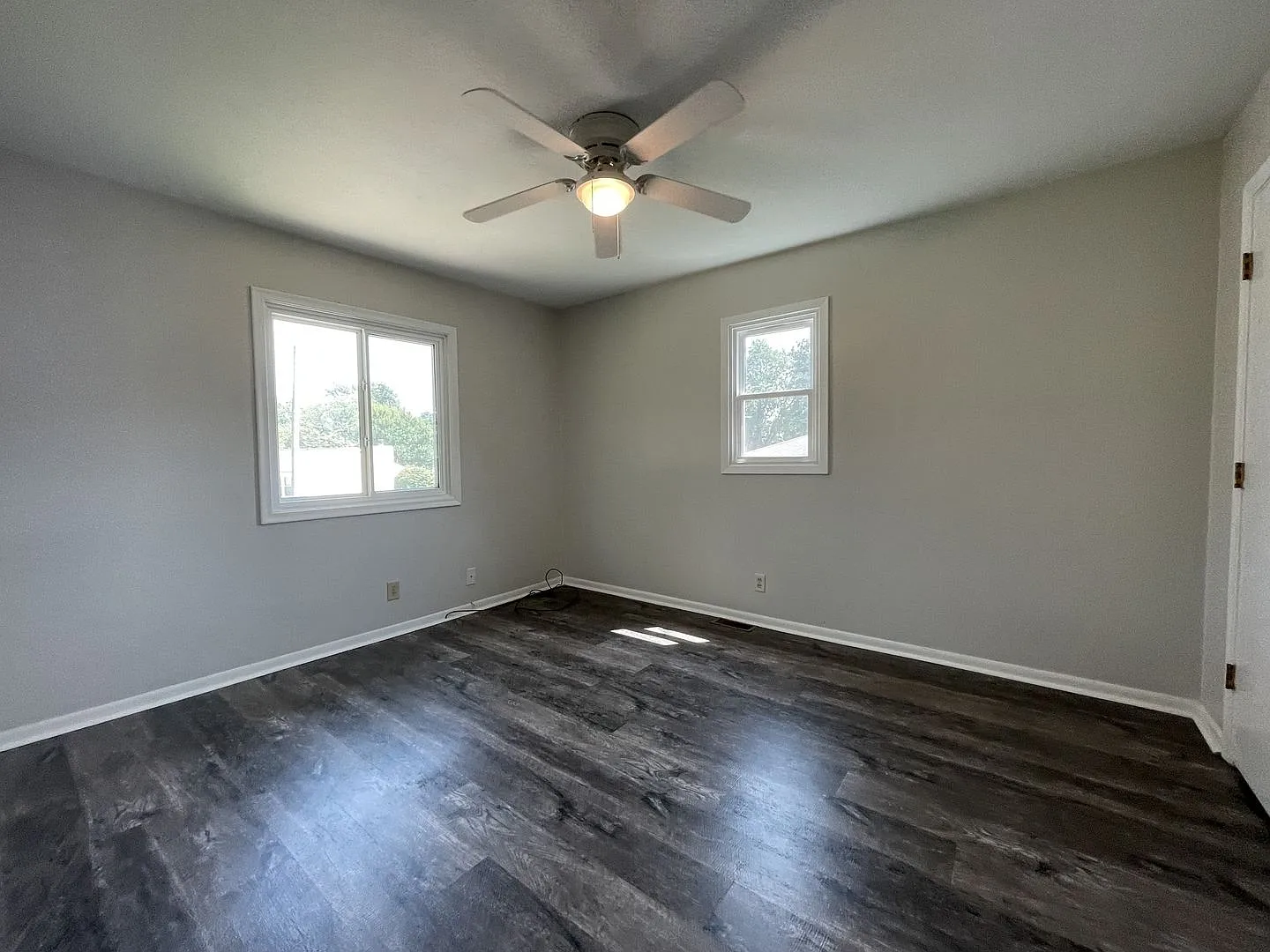7508 Elm Dr - 3 Bed/1 Bath in La Vista | Updated Kitchen, Finished Lower Level, Attached Garage — Photo 4