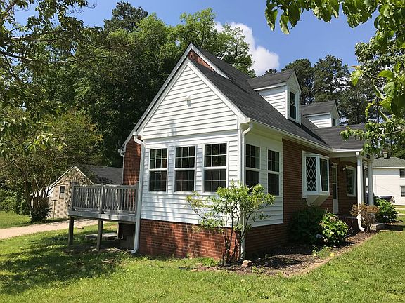 Sun room with private deck