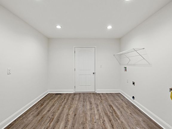 5th image of 137 Allyson Cir