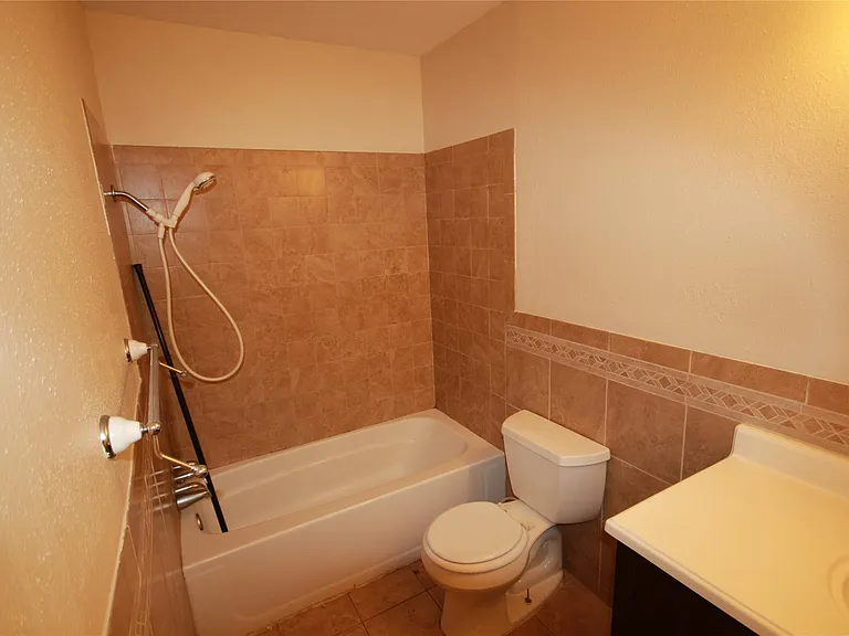 5302 Town Park Blvd — Photo 33
