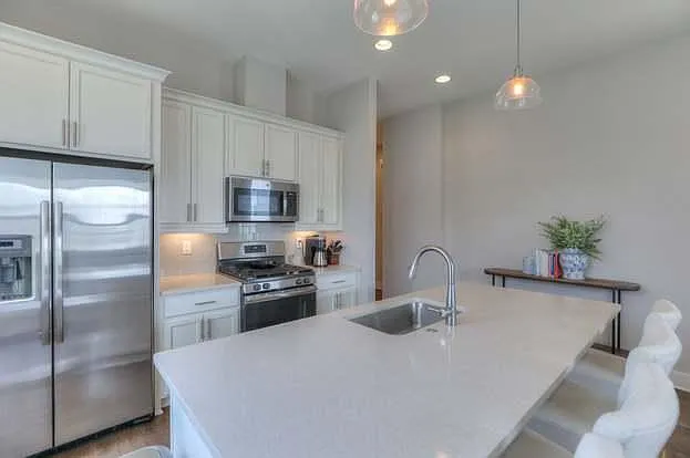 Building Photo - 522 Vernon Cir
