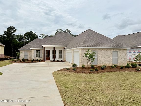 3rd image of 821 Thornberry Rdg