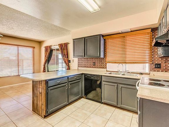 3rd image of 14047 N 39th Ave