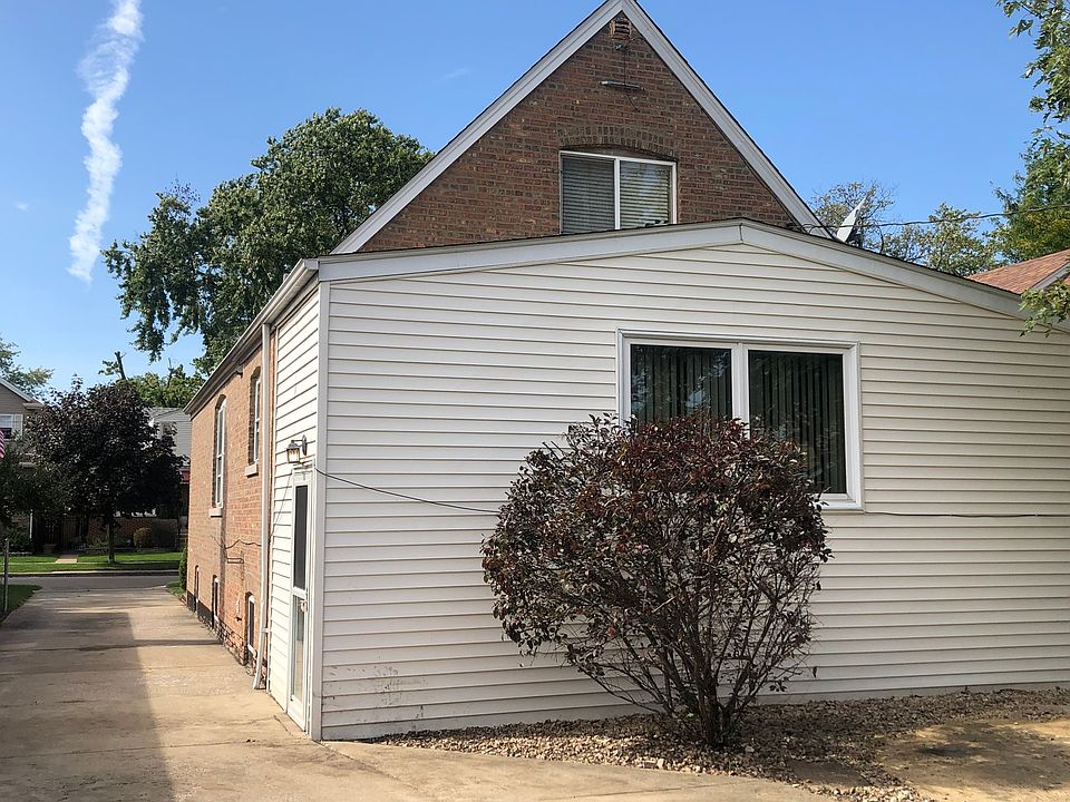 2nd image of 5349 S Sayre Ave